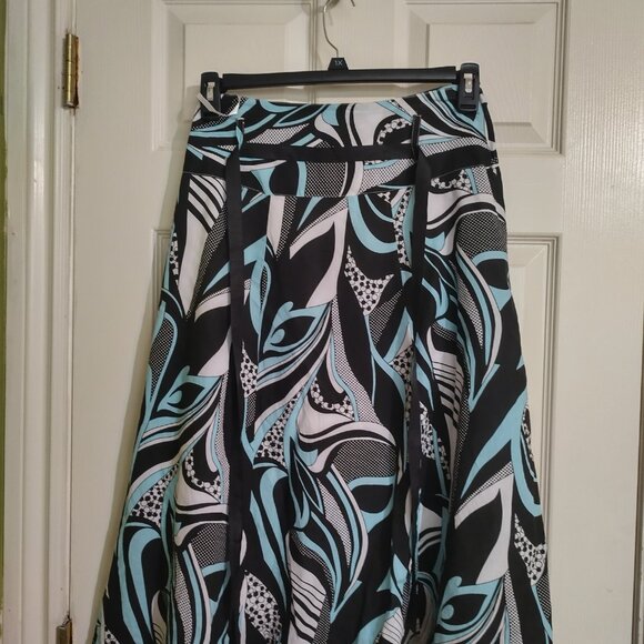 Rene Margo Swirl Skirt - Picture 2 of 3